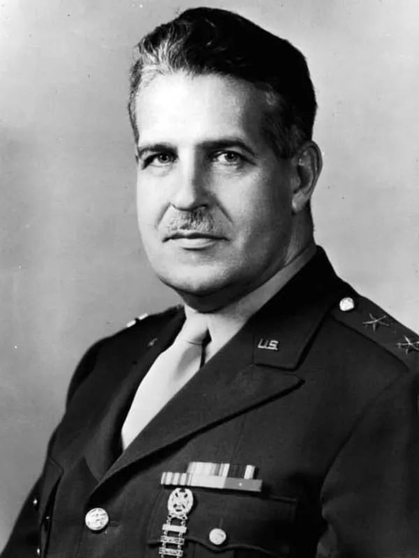 Leslie Groves
