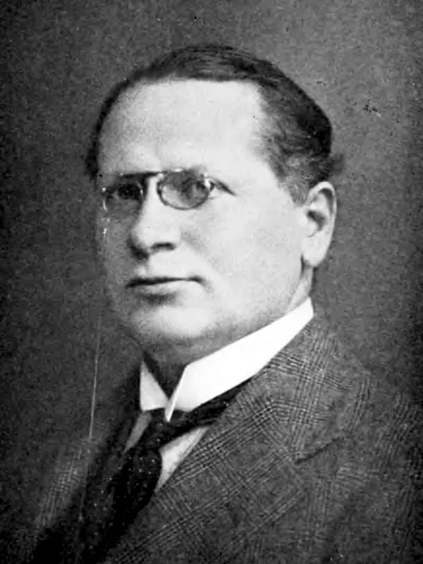 Maxim Litvinov