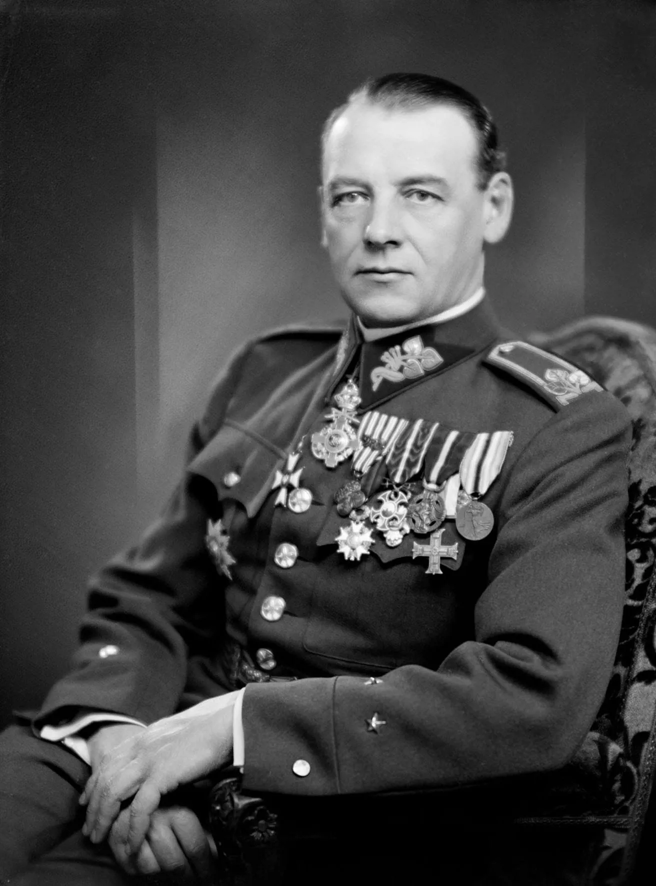General Rudolf Viest, who took command of the insurgent army in October 1944; a portrait from the Langhans studio, taken before 1928.