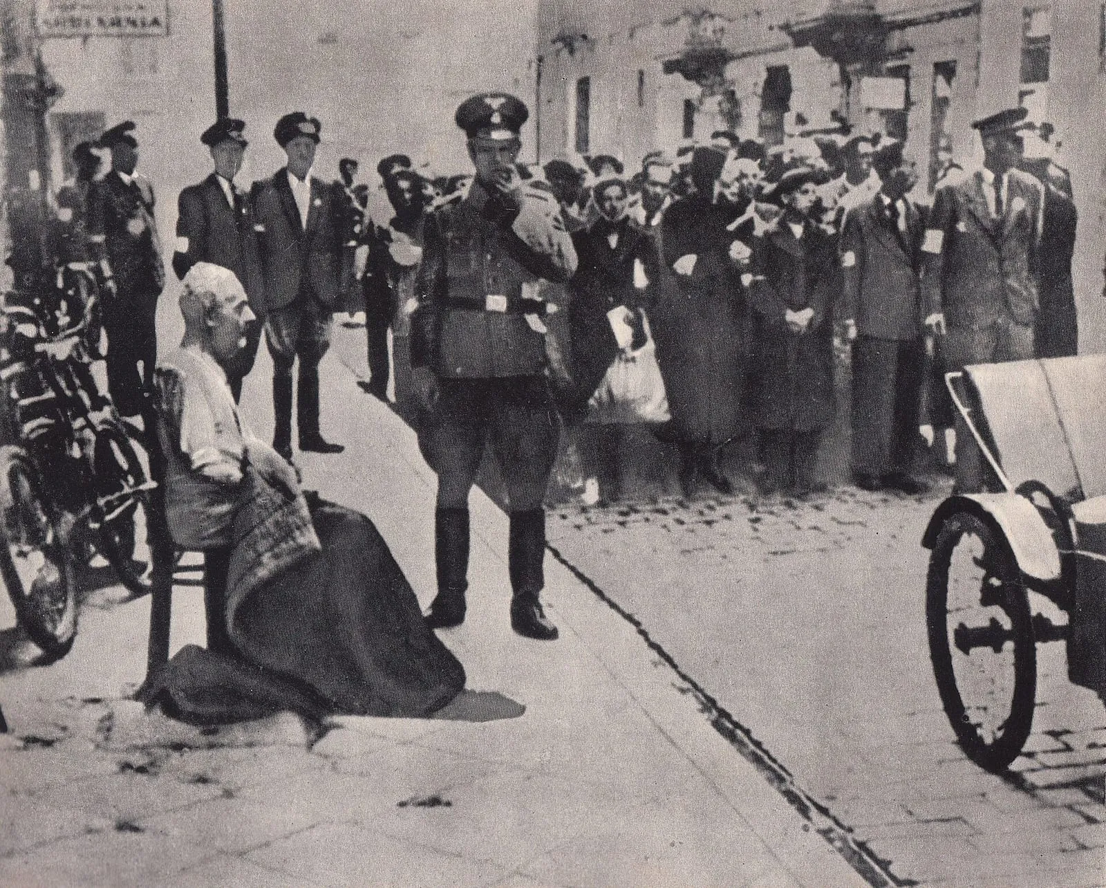 The deportation of Jews from the Warsaw Ghetto to Treblinka, 1942.
