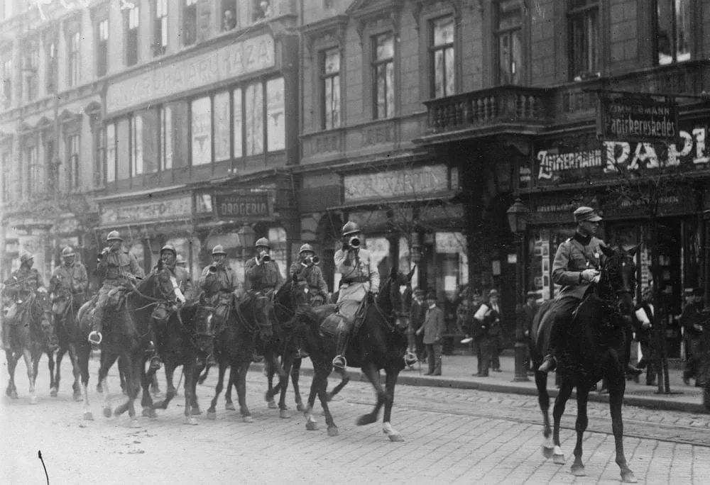 Romanian cavalry in Budapest, August 1919.
